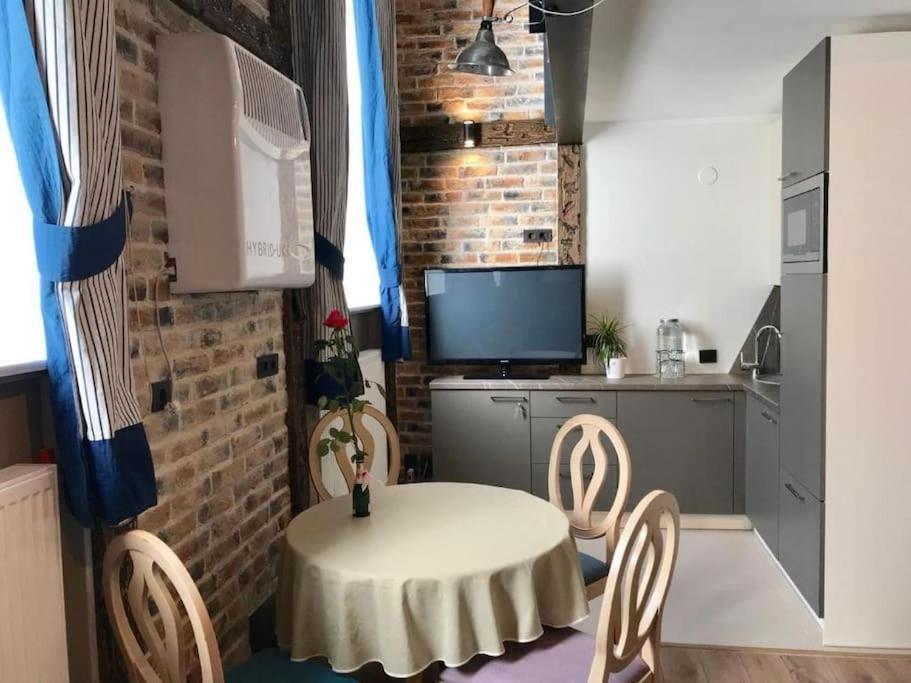 Apartament Charming Loft Near Old Town Tallin Zewnętrze zdjęcie